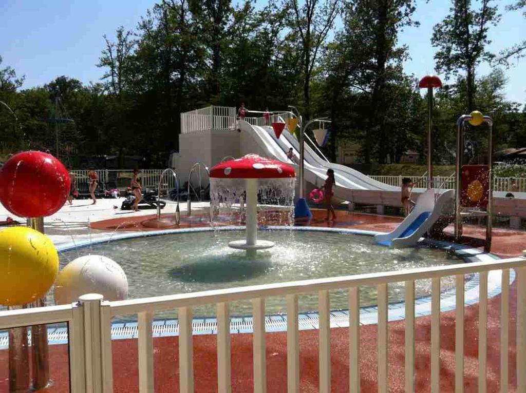 ホテルLa Grande Tortue Candé-sur-Beuvron エクステリア 写真